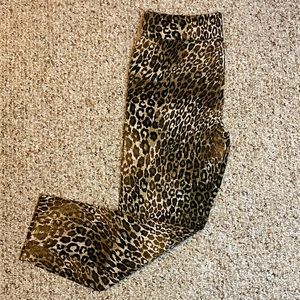 Jules & Leopold Cheetah Print Pull On Leggings with Wide Waist Band